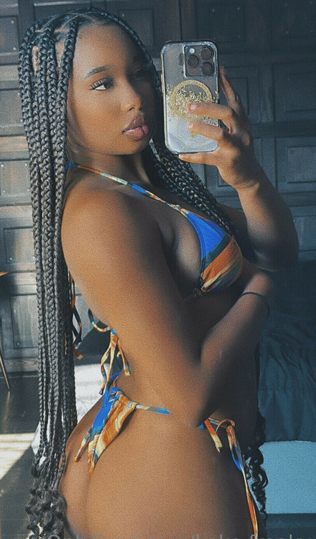 IeshaMarie20 model free pictures