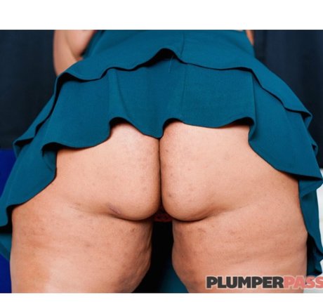 thebreanakhalo star erotic galleries