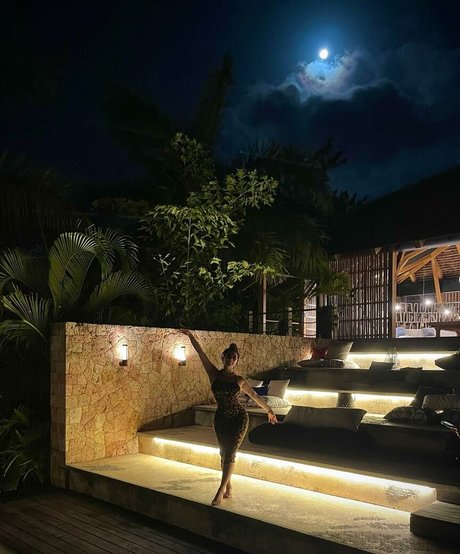 Dajinism sex model photos