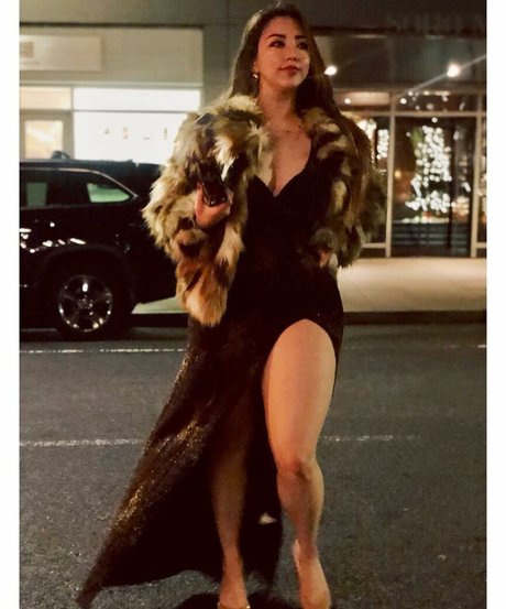 bikini princess onlyfans sexy naked image