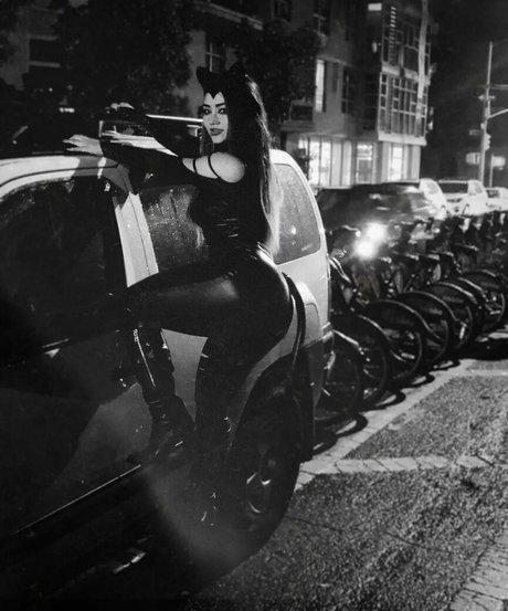 Dajinism free star img