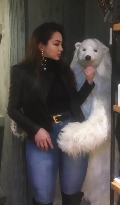 asian top onlyfans nice pic