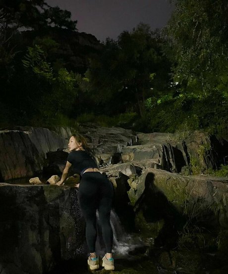 Dajinism pornstar exclusive image