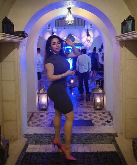 Dajinism naked pornstar photos