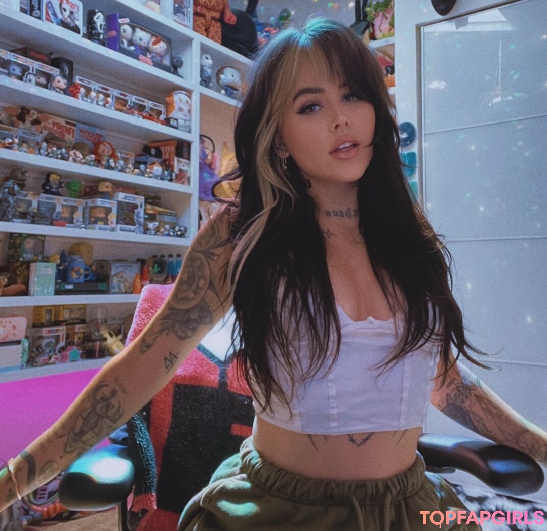 female influencer onlyfans hot nude galleries