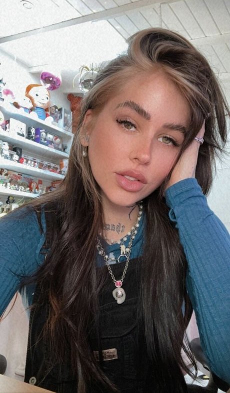 young onlyfans porno image