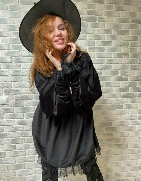 Natalie Lust model hot pictures