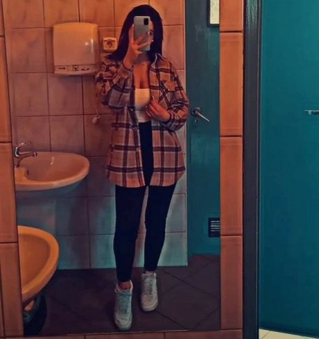 Wiktoria Bystro sex actress pic