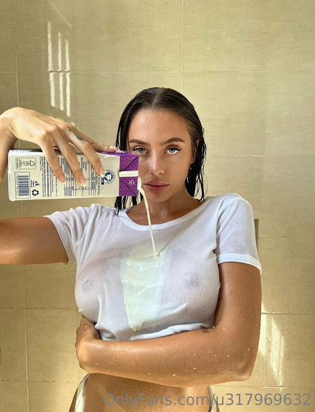 coramayxo pornstar sexy images