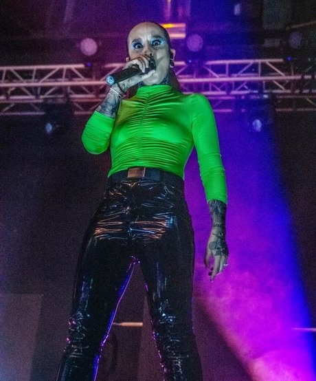 blonde secretary onlyfans beautiful img