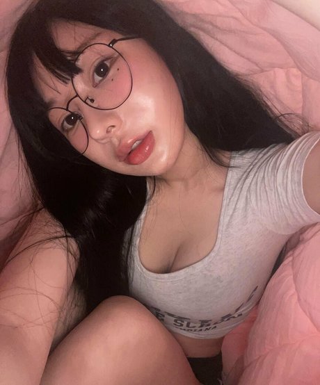 cute asian onlyfans porn images