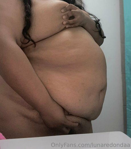 lunaredondaa high quality star photo