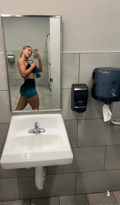 caya2004 pornstar xxx picture