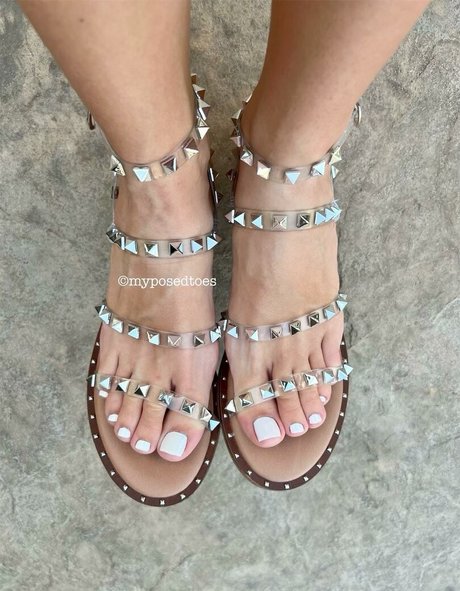 Brooke Jones star sexy galleries