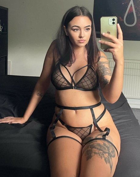 misbehavedjade hd pornstar image