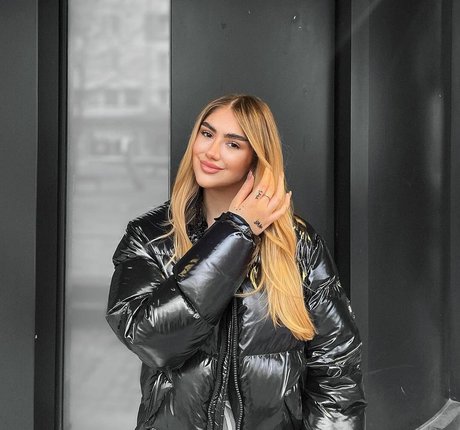 lisa straube pornstar nice pic