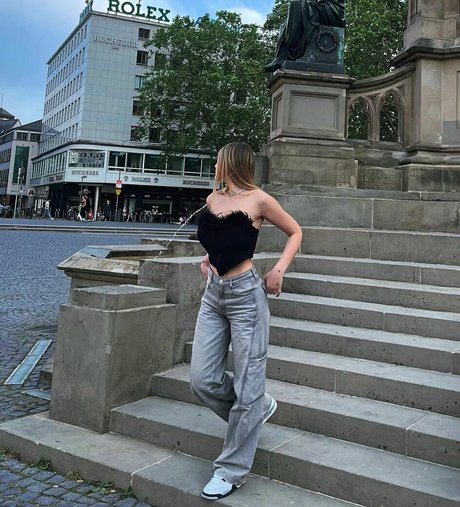 lisa straube model hd image