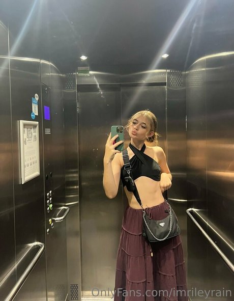 wide onlyfans hot naked picture