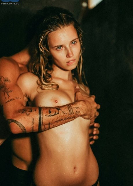 pointy tits onlyfans sexy nudes pics