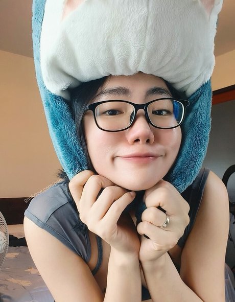 Poon Wrunya nice model photos