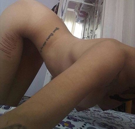 Yagmur Simsek_ erotic actress galleries