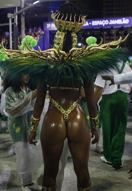 hairy ebony onlyfans sexy nude picture