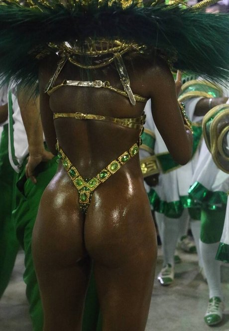 natural ass onlyfans erotic image