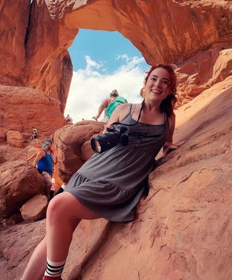 Goodnight Moon nudes model img