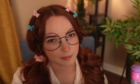 Goodnight Moon pornstar erotic image