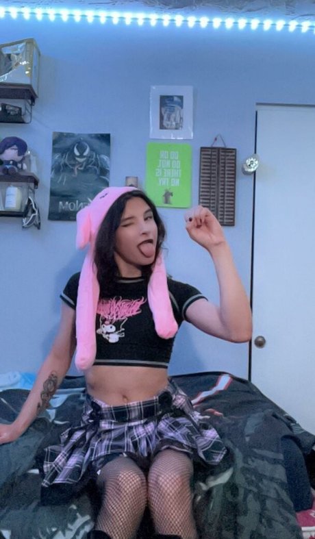 Whisperfem pornographic star photos