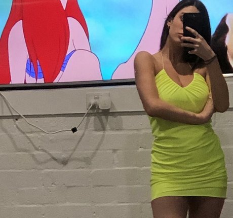 Bianca Censori star nude picture