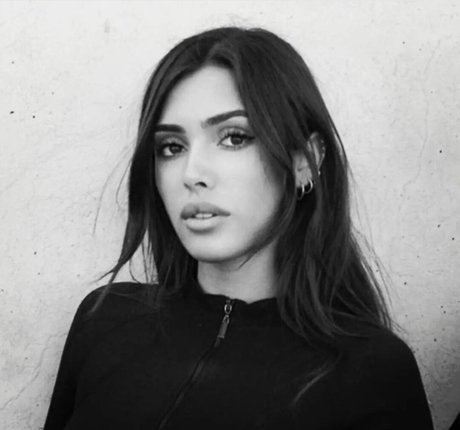 Bianca Censori model nice image