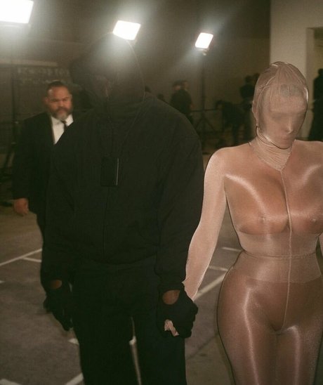 Bianca Censori best model galleries