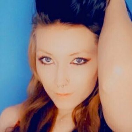 its queen reaper sexy model photo