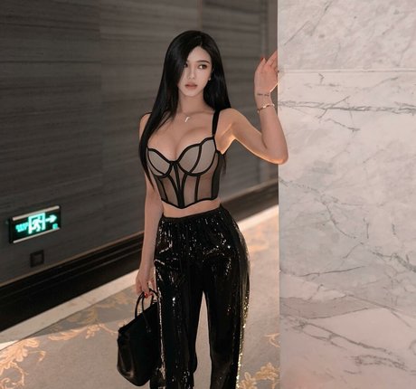 June Gong pornstar nudes pics