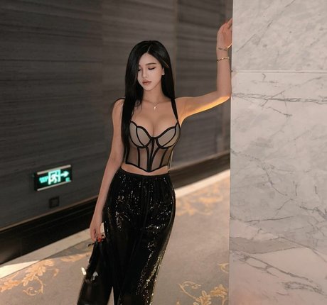 June Gong top actress photo