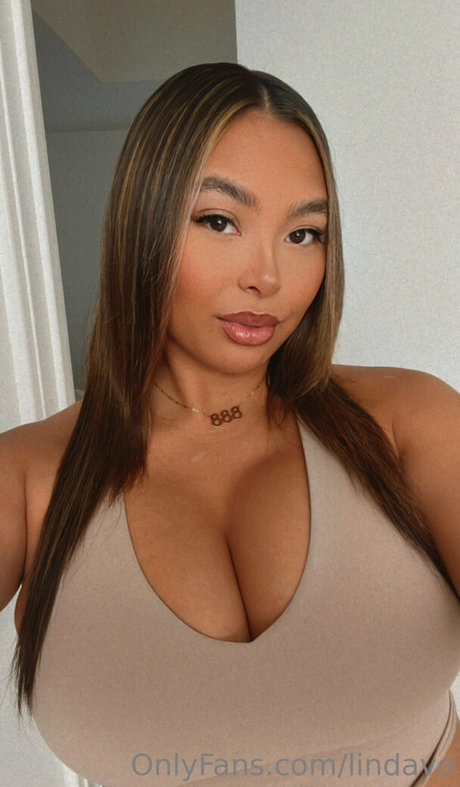 Linda Vo model hd images