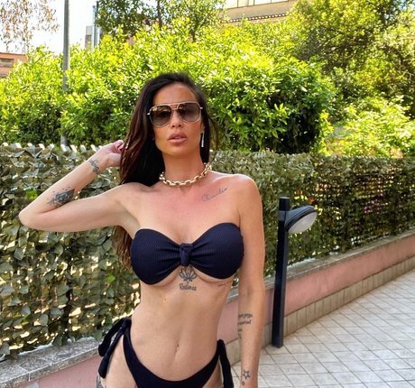 tall milf onlyfans free gallery