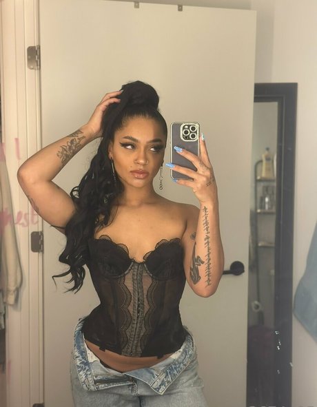 big pussy onlyfans hot image