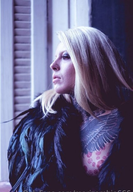 marizombie666 pornstar beautiful photo