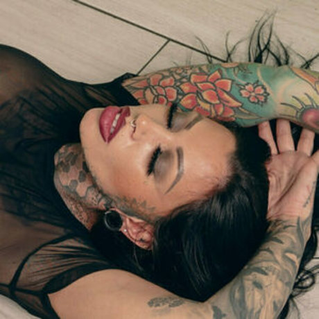 misscepha model top photos