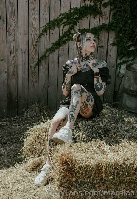 hairy armpits onlyfans pornographic image