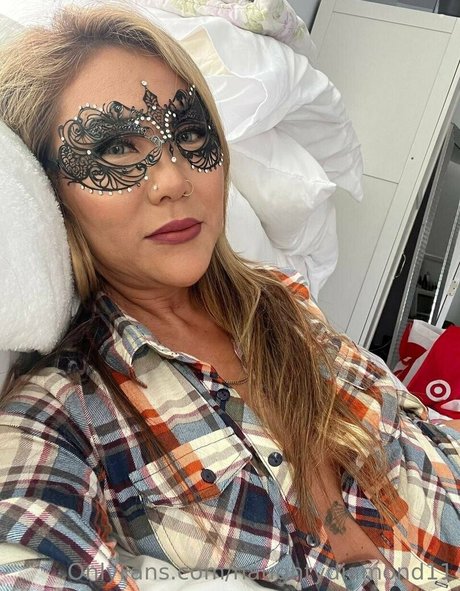 naughtydiamond11 sexy star archive