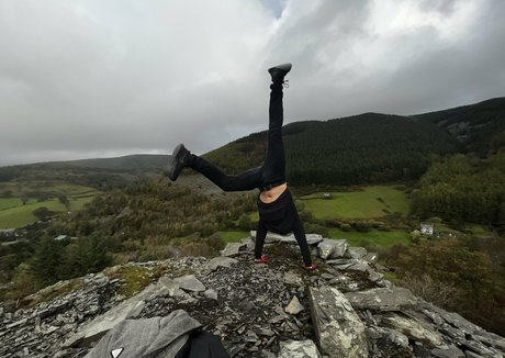 fxxkingexplorers perfect model photo