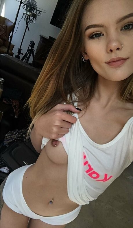 ssbbw granny onlyfans art naked archive