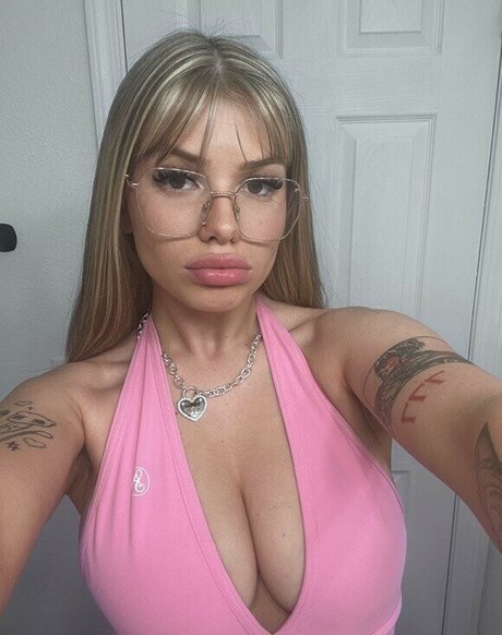 poponthechugs pornographic model img