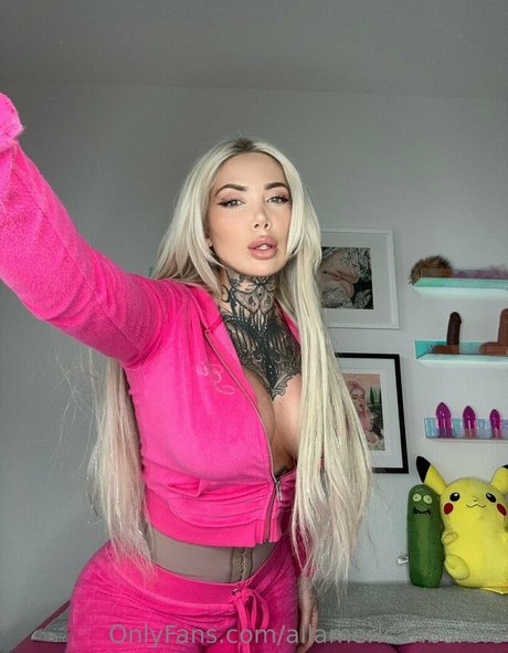 nude asian onlyfans nudes archive