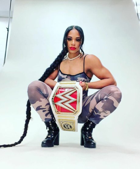 feet milf onlyfans hot picture