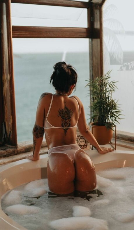 barista onlyfans beautiful nude images