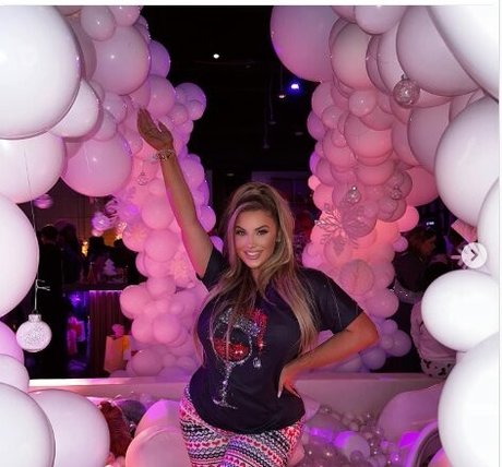 tanned onlyfans hot galleries